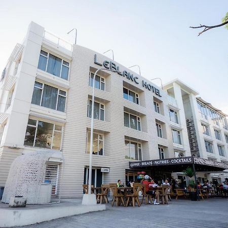 Leblanc Hotel Antipolo Esterno foto